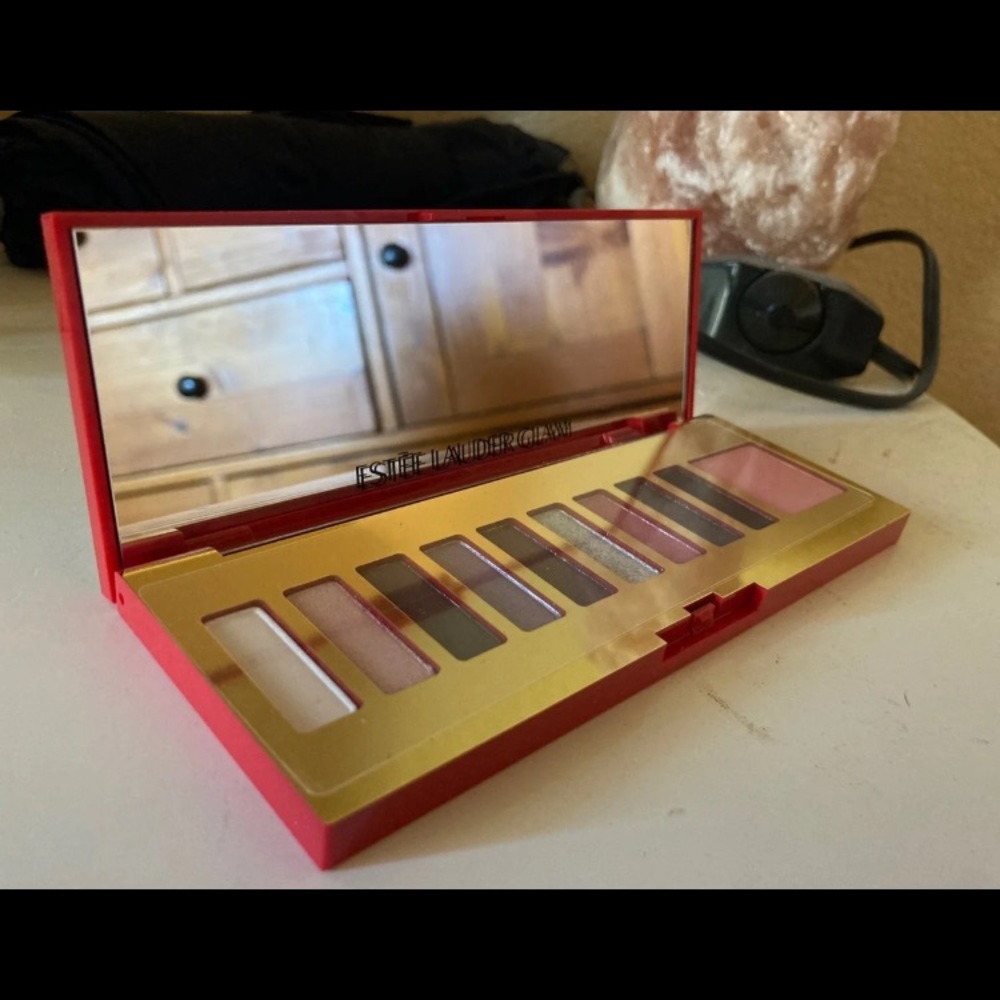 Estée Lauder makeup bundle
